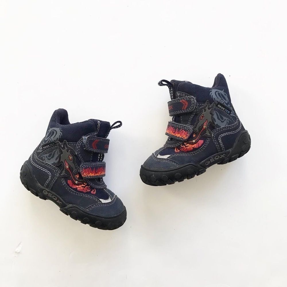 Goex dragon light up geox Tex boots EUC size 5.5